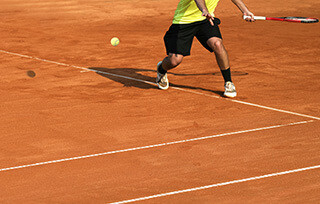 Campo Da Tennis in Terra Battuta