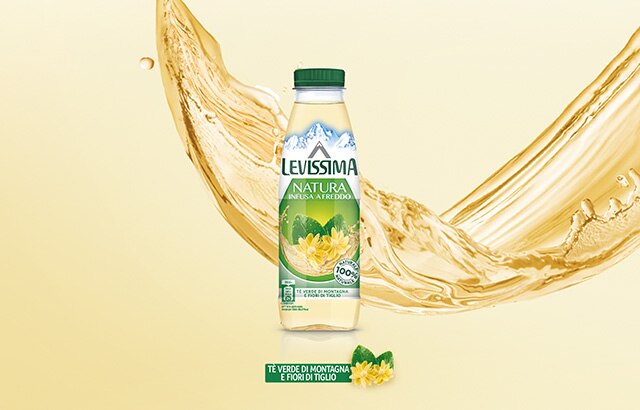 Rigenerati con il gusto 100% naturale di Levissima Natura. Rigenerati con il gusto 100% naturale di Levissima Natura.