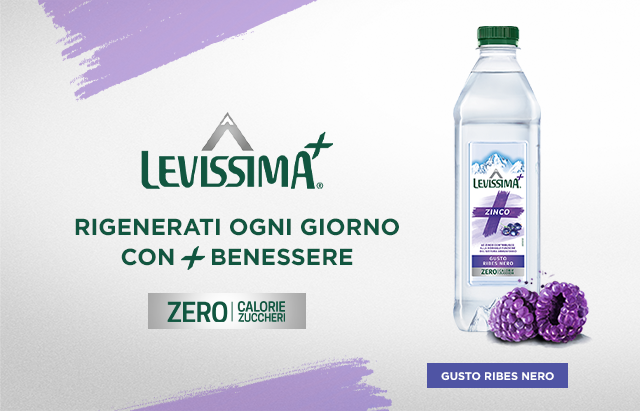 Bottiglia Levissima Zinco gusto ribes nero Bottiglia Levissima Zinco gusto ribes nero