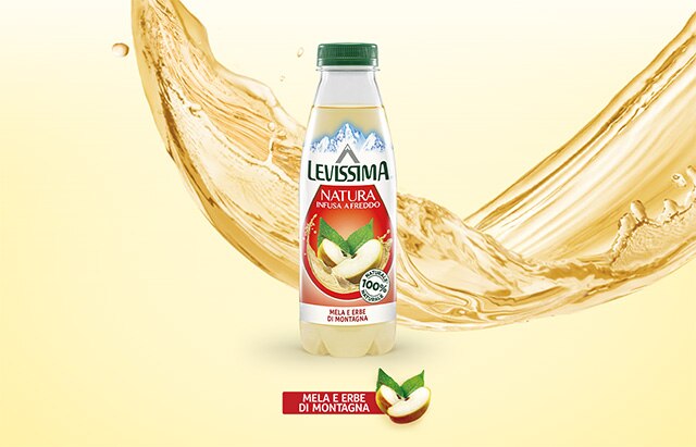 Rigenerati con il gusto 100% naturale di Levissima Natura. Rigenerati con il gusto 100% naturale di Levissima Natura.