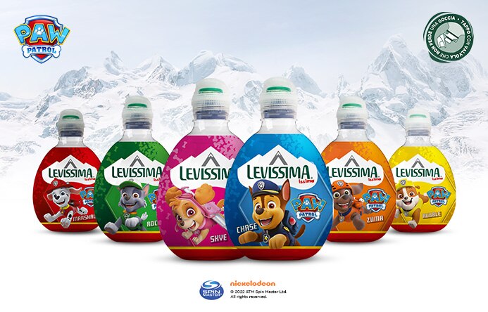 Issima è l'acqua pensata per i bambini con la simpatica bottiglia da 33cl Issima è l'acqua pensata per i bambini con la simpatica bottiglia da 33cl
