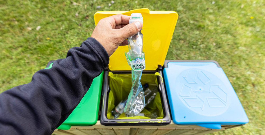 Riciclare correttamente le bottiglie di plastica