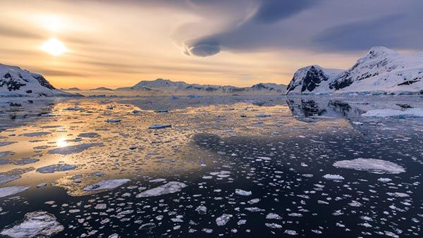 In Antartide un blocco di ghiaccio gigantesco rischia il collasso